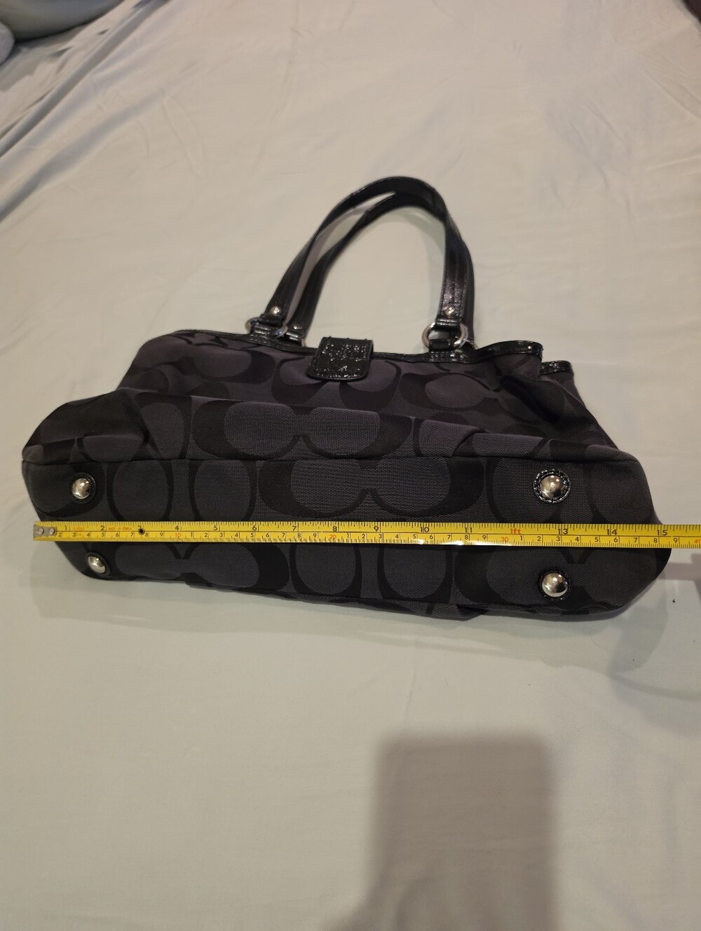 Coach - Classic Vintage Black Handbag - Picture 8 of 11